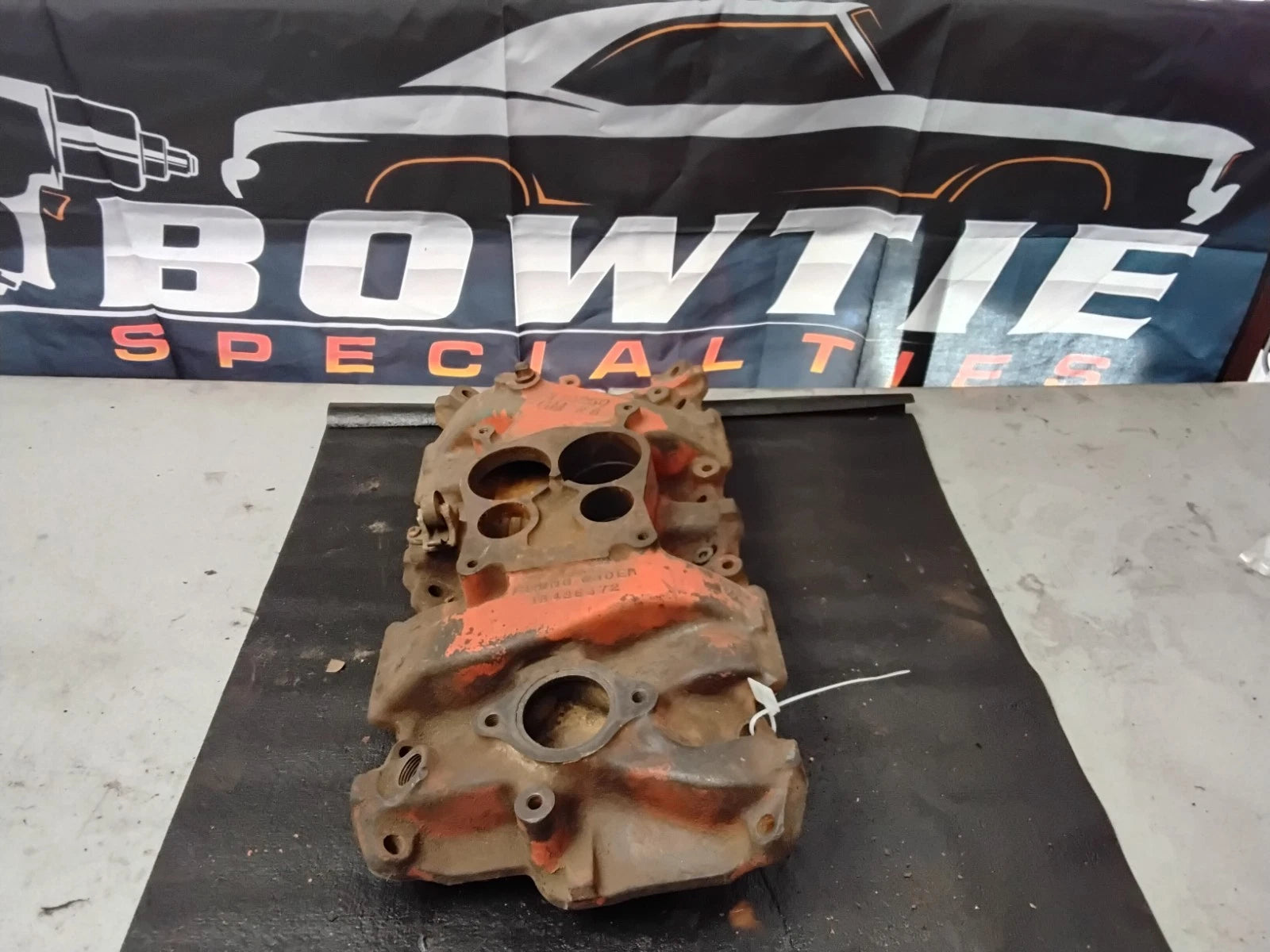 OEM Mid 1970s -Up Chevrolet GM SBC Intake Manifold 346250