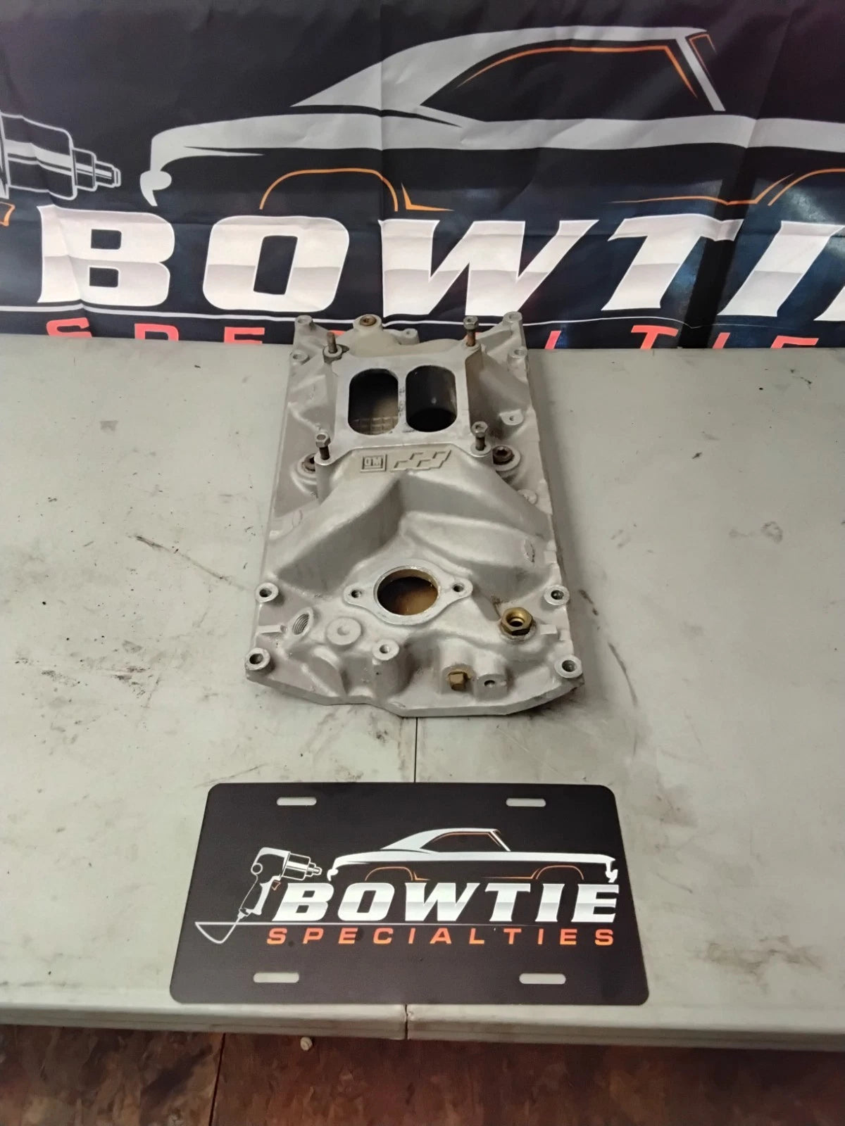 SBC Chevy 350 vortec intake manifold, GM performance Bowtie intake 12464340, ZZ4