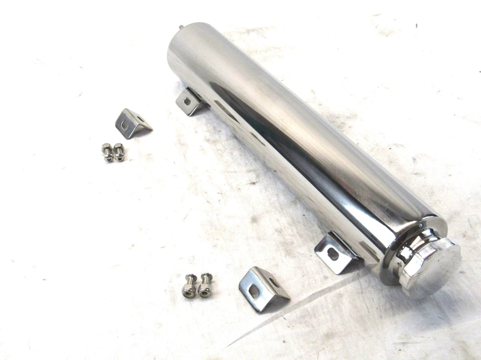 50oz. Universal Stainless Overflow Tank w/Mount 3" × 16“ Polished K72713