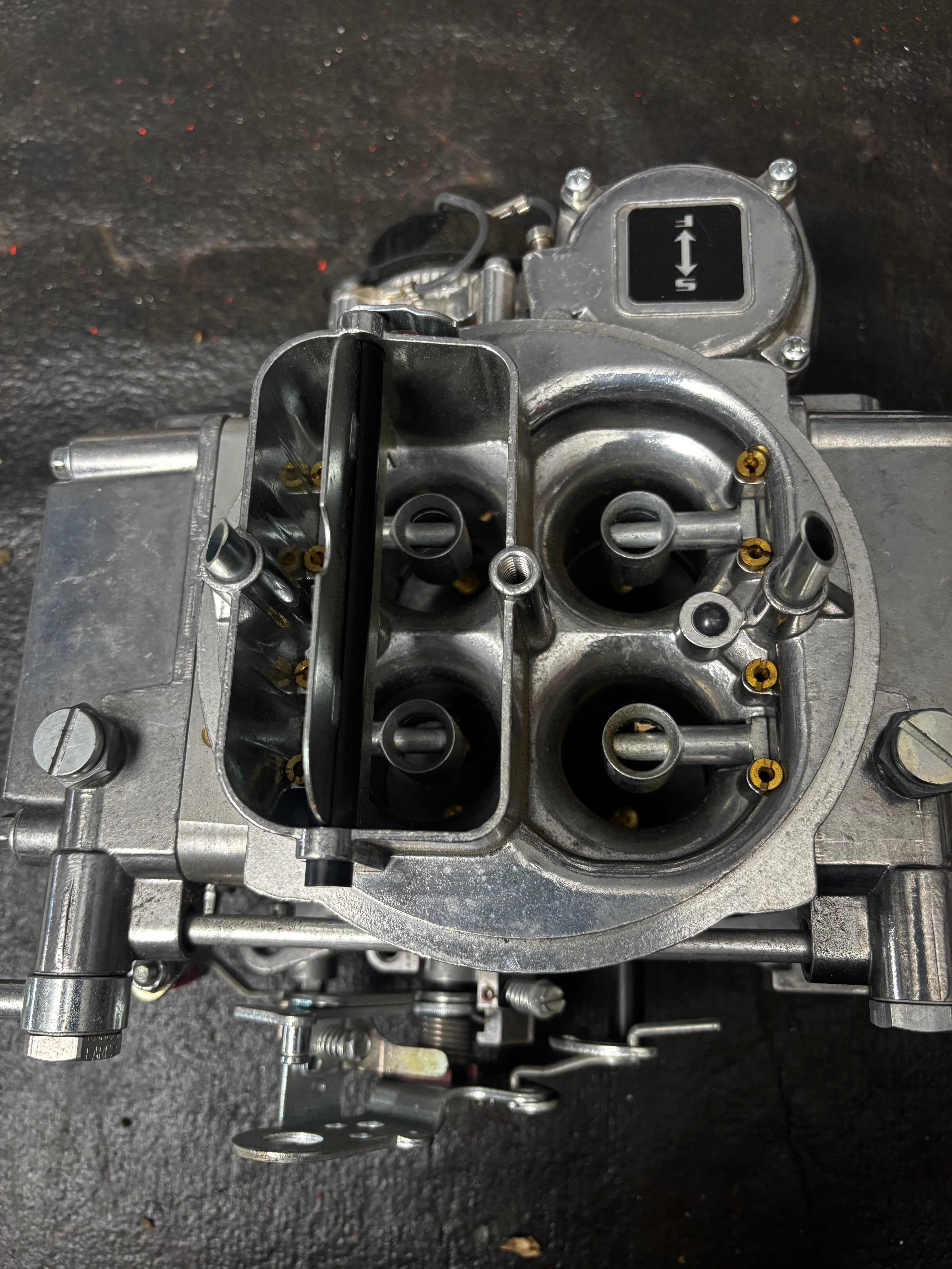 Brawler carb BR67270 SBC 600 CFM