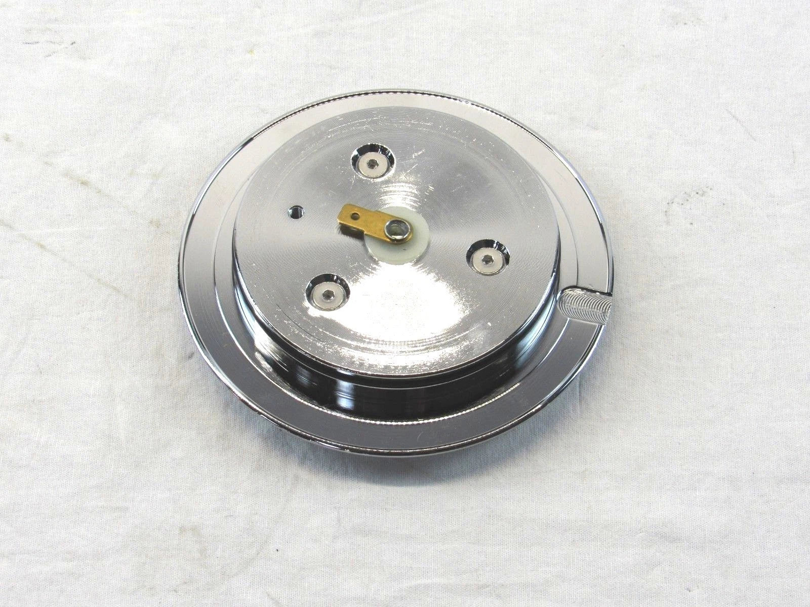 Universal GM 9 Hole Steering Wheel Horn Button Smooth Chrome S83001C