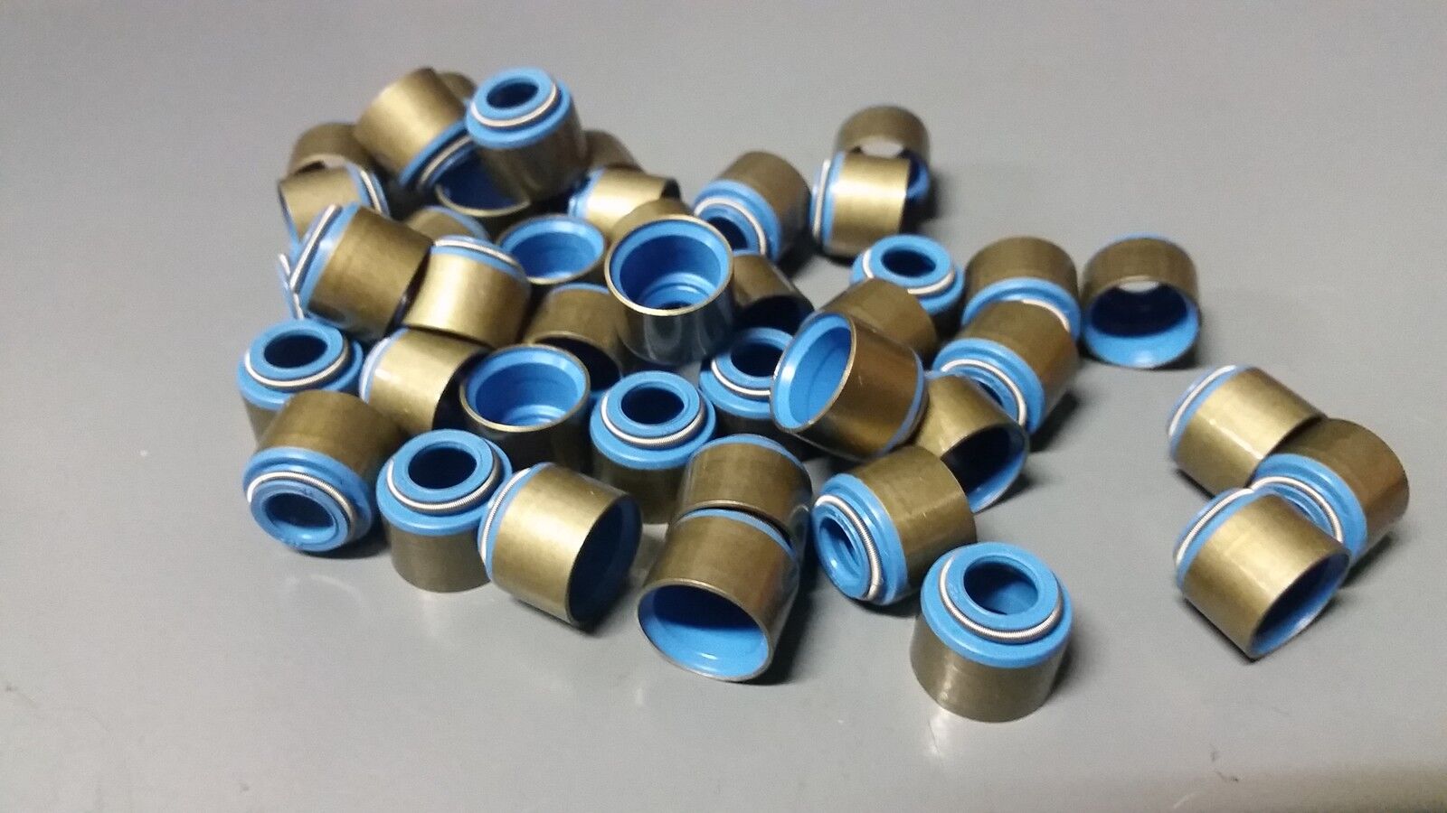 16 Metal Body Viton Valve Stem Seals 3/8" x .500" Seal fits Chevy Ford Chrysler