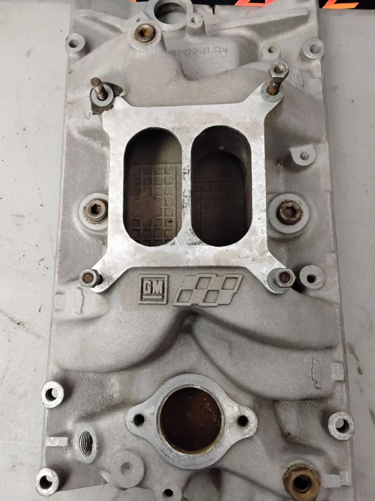 SBC Chevy 350 vortec intake manifold, GM performance Bowtie intake 12464340, ZZ4