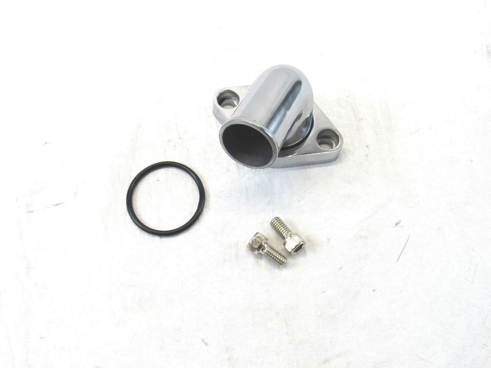 GM/Chevy 15° Aluminum Water Neck polished w/ Gasket K71404P