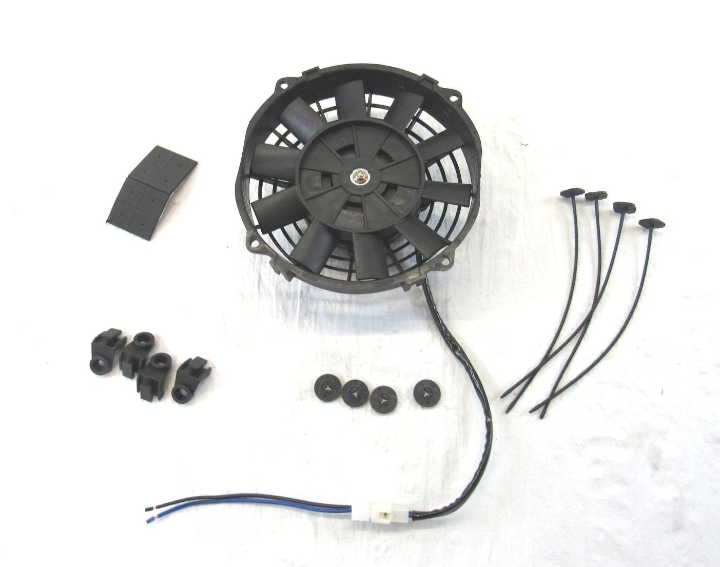 Universal 8" Straight Blade Heavy Duty Fan 12V 750CFM Black K72606HD