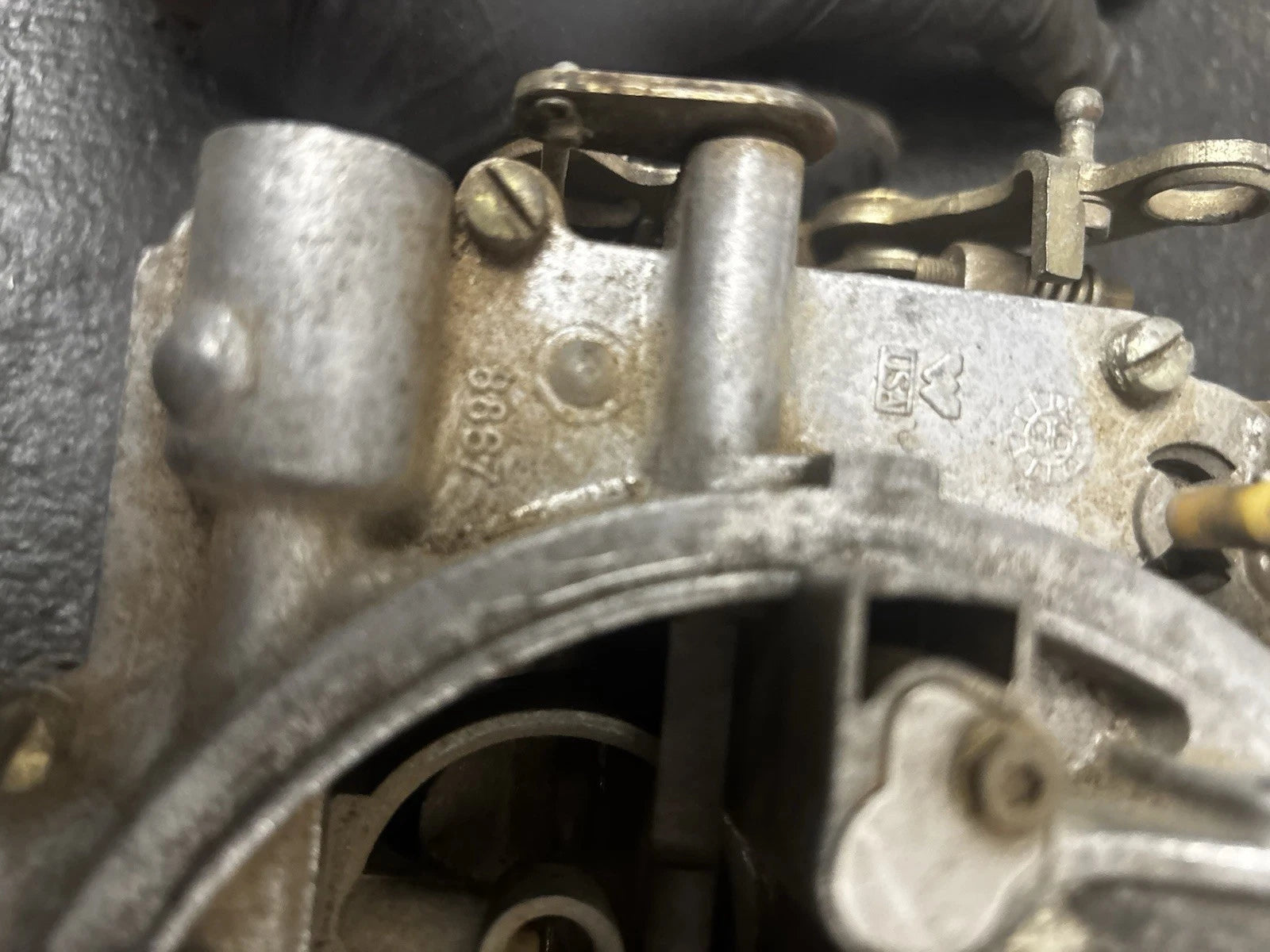 Edelbrock 4-Barrel 4 Barrel BBL Carburetor 8867