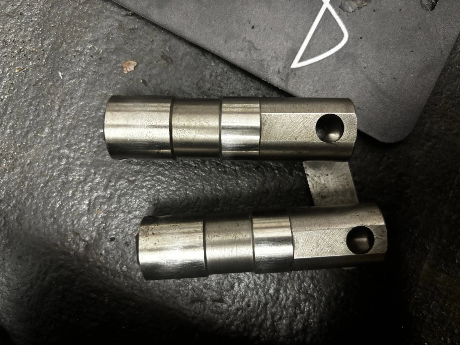 COMP Cams SBC High Energy Aluminum Rocker Arms-1.5 Push Rods Howard Lifters