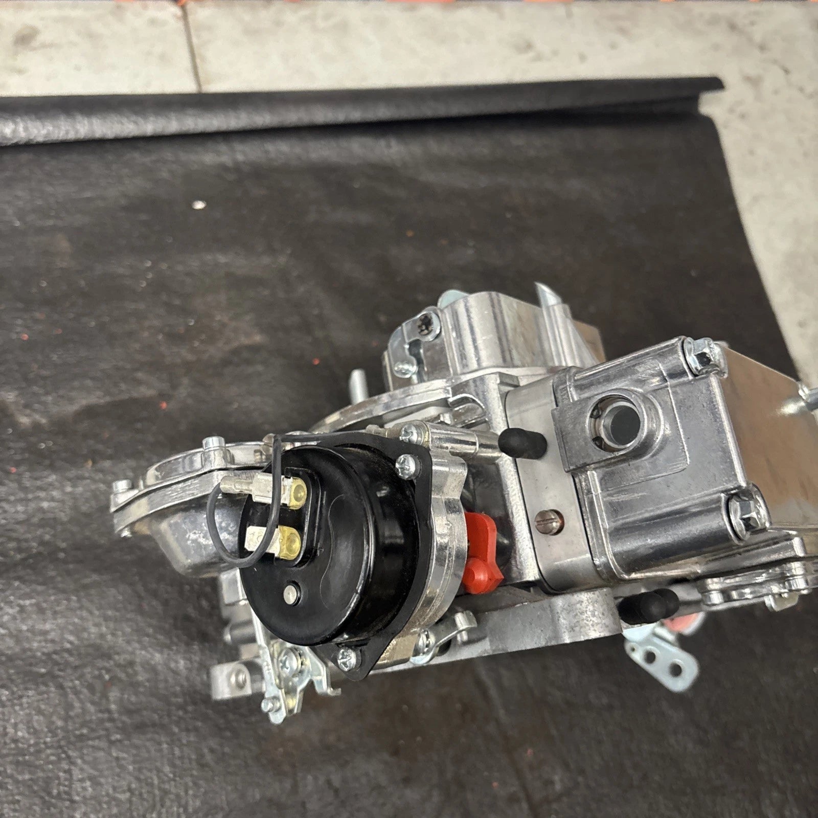 Brawler BR-67270 600 CFM Brawler Diecast Carburetor Vacuum Secondary