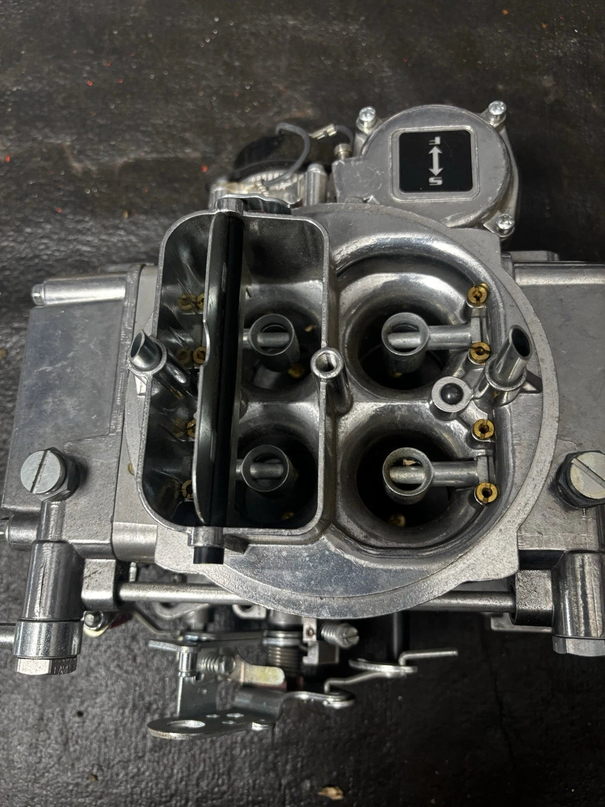 Brawler BR-67270 600 CFM Brawler Diecast Carburetor Vacuum Secondary