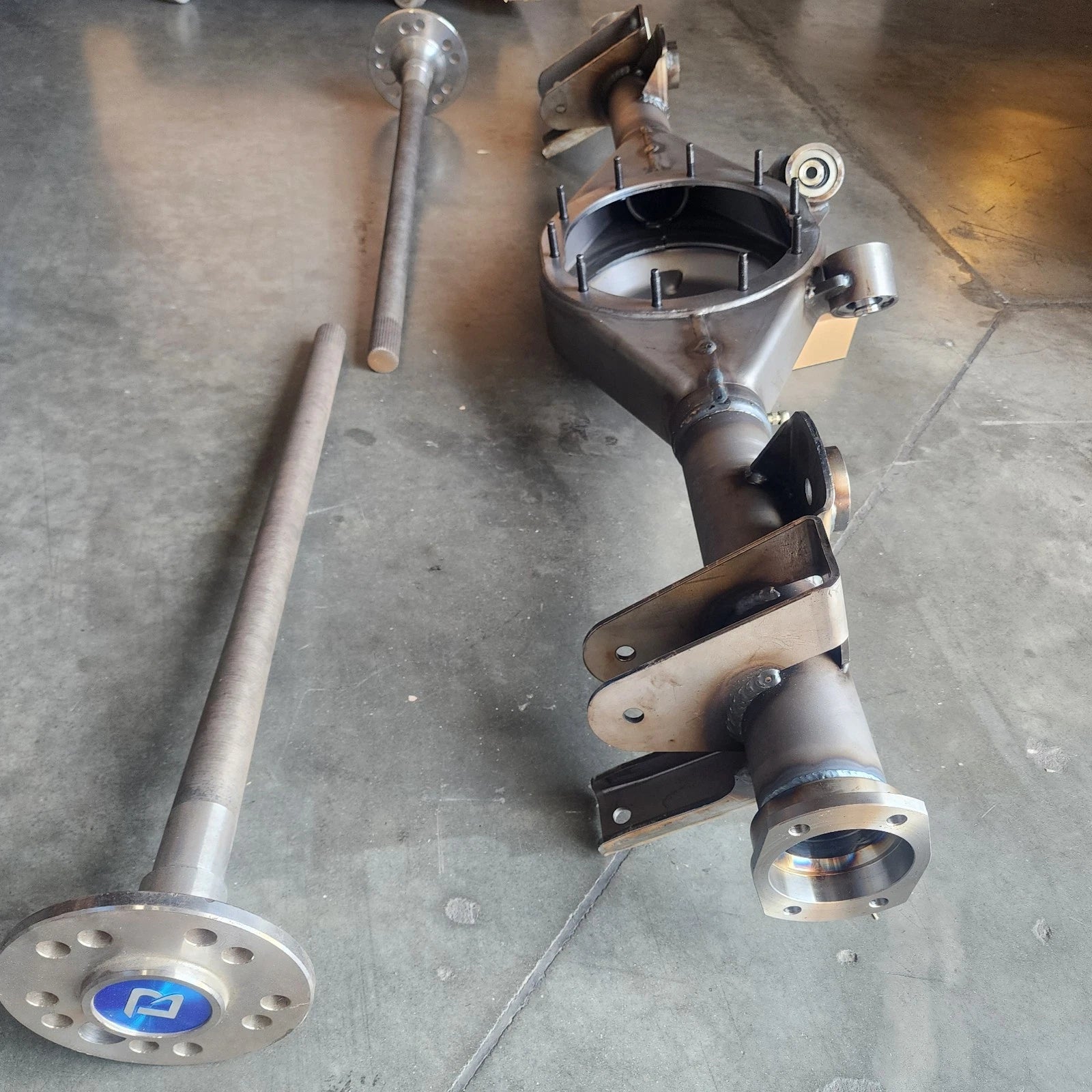 1964-1966 Chevelle A Body Ford 9'' housing w 31s Axles 60''