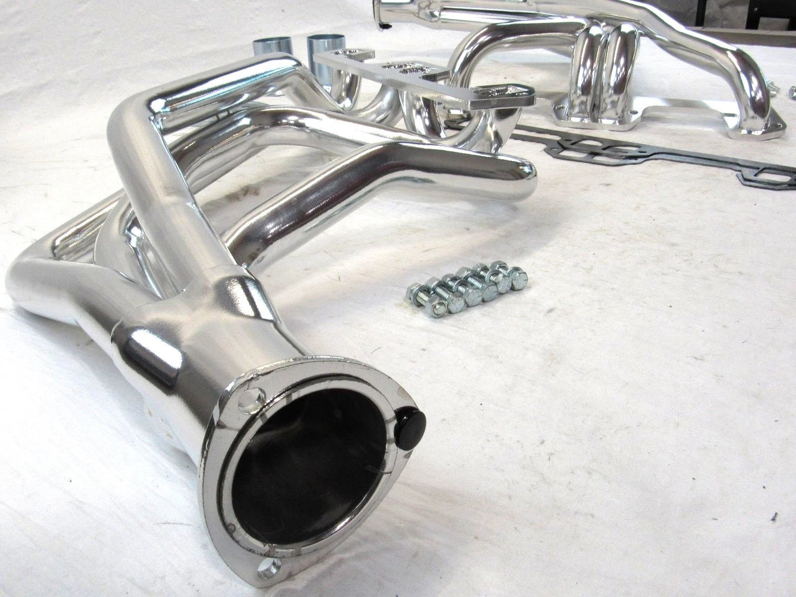 1972-1993 273-360 Mopar Dodge Truck Header 2WD/4WD Ceramic H61603H